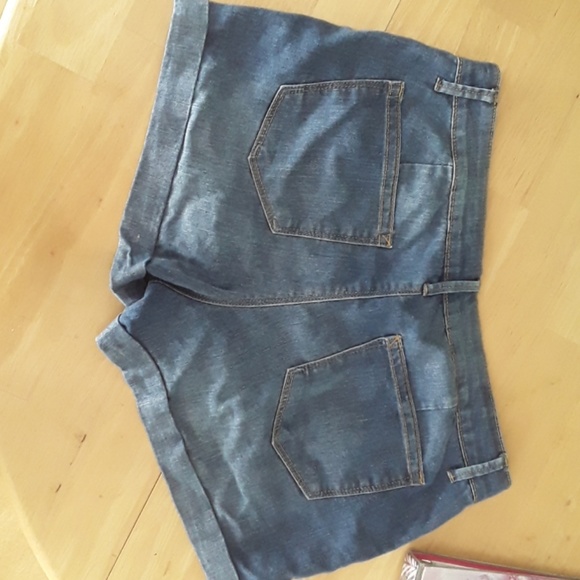 High rise denim shorts - Picture 3 of 4